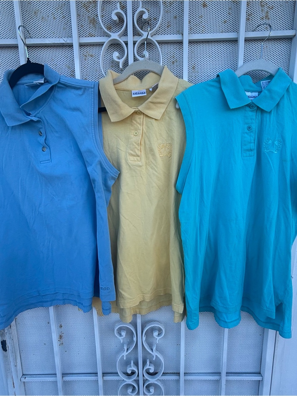 Set of 3 - Izod women's Sleeveless Polo Shirts Women's Blue,Yellow Teal 2 L/ 1-X